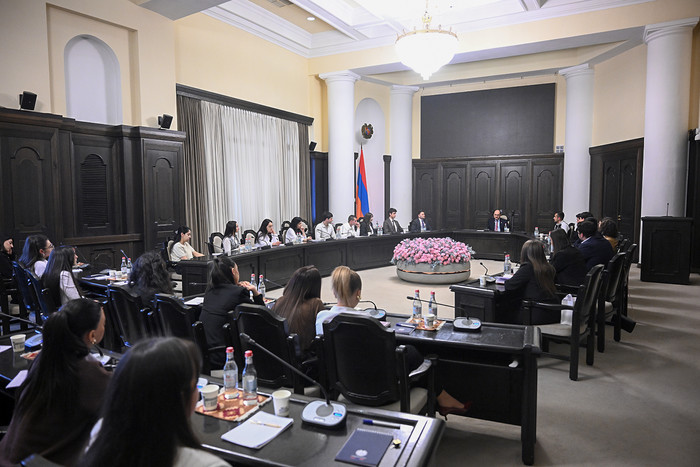 Արայիկ Հարությունյանն ընդունել է «Խորհուրդ X» երիտասարդական ուսանողական կազմակերպության անդամներին