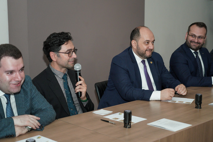 Արայիկ Հարությունյանը ներկա է գտնվել «Աշխարհահռչակ հայեր. Արտեմ Պատապուտյան» թեմայով նամականիշի մարմ