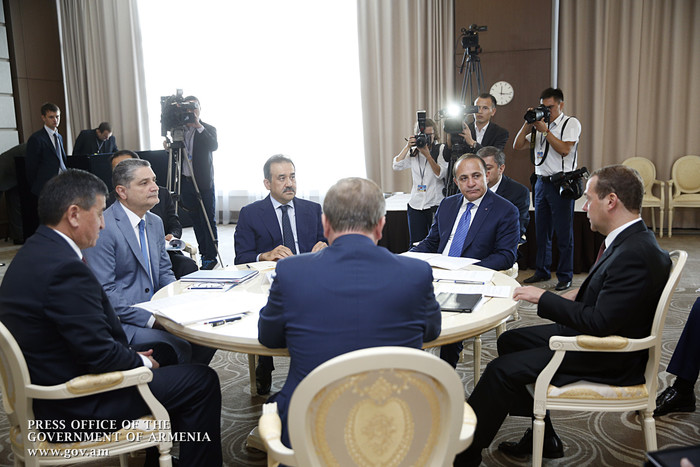 ՀՀ վարչապետ Հովիկ Աբրահամյանը մասնակցել է Եվրասիական միջկառավարական խորհրդի նիստին