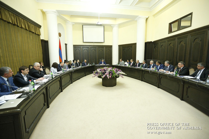 Վարչապետն ընդունել է զարգացման լավագույն ծրագրեր ներկայացրած համայնքների ղեկավարներին
