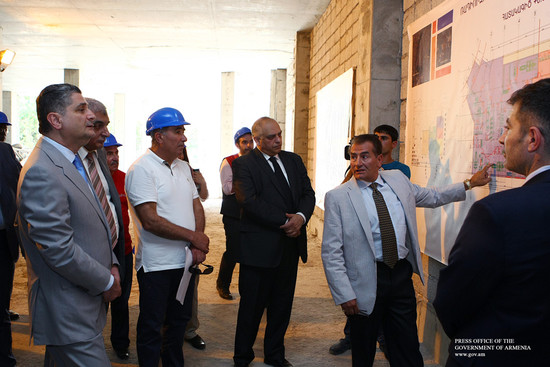 Վարչապետը ծանոթացել է ռադիոիզոտոպների արտադրության կենտրոնի կառուցման աշխատանքներին
