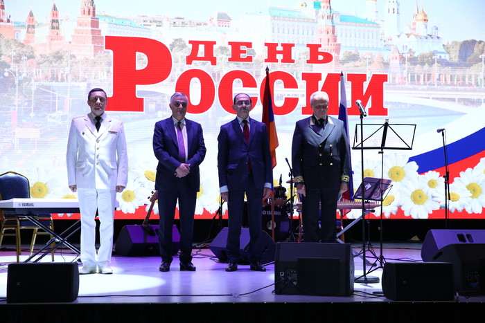 Փոխվարչապետ Մհեր Գրիգորյանը ներկա է գտնվել Ռուսաստանի օրվա առթիվ հրավիրված հանդիսավոր ընդունելության