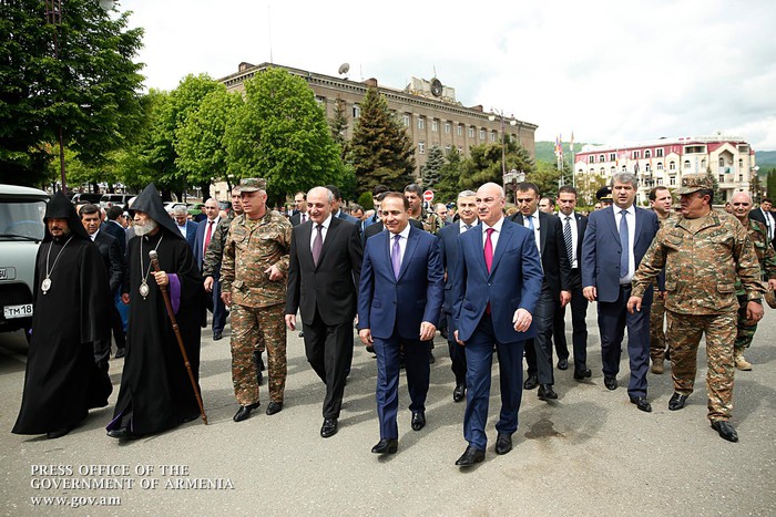Վարչապետն Արցախում մասնակցել է եռատոնին նվիրված միջոցառումներին