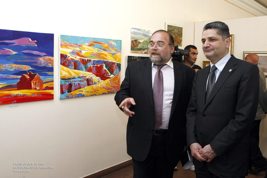Վարչապետը ներկա է գտնվել Անի մայրաքաղաքի հիմնադրման 1050-ամյակին նվիրված ցուցահանդեսին