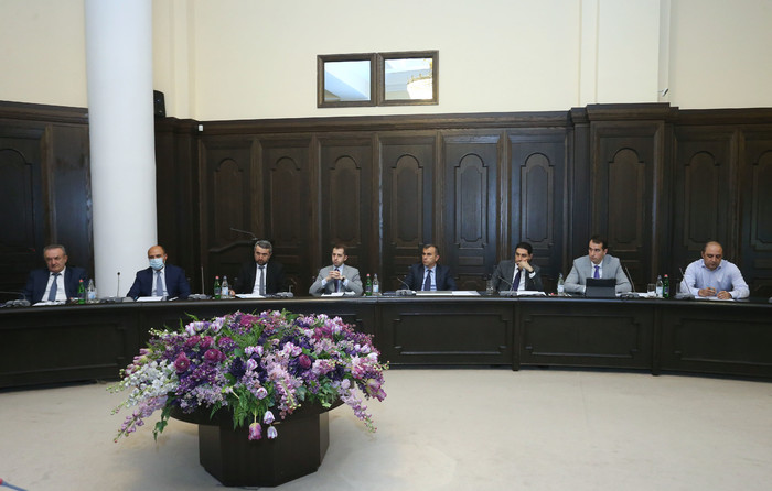 Տիգրան Ավինյանի գլխավորությամբ կայացել է Երևան քաղաքի 33-րդ թաղամասի կառուցապատման աշխատանքները համա