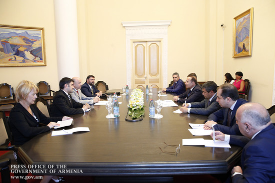 Վարչապետն ընդունել է Չեխիայի Կարլովի Վարի երկրամասի նահանգապետին
