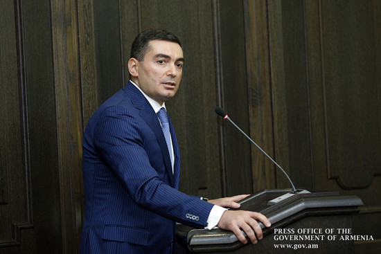 Կառավարության նիստից առաջ վարչապետն անդրադարձել է փոքր և միջին ձեռնարկատերերի խնդիրներին