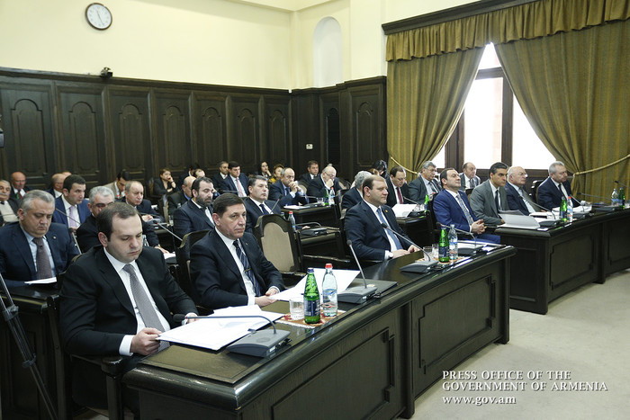 Վարչապետը հանձնարարել է պատկան մարմիններին հետևողական լինել  դեղերի շուկայում դիրքի չարաշահումների բ