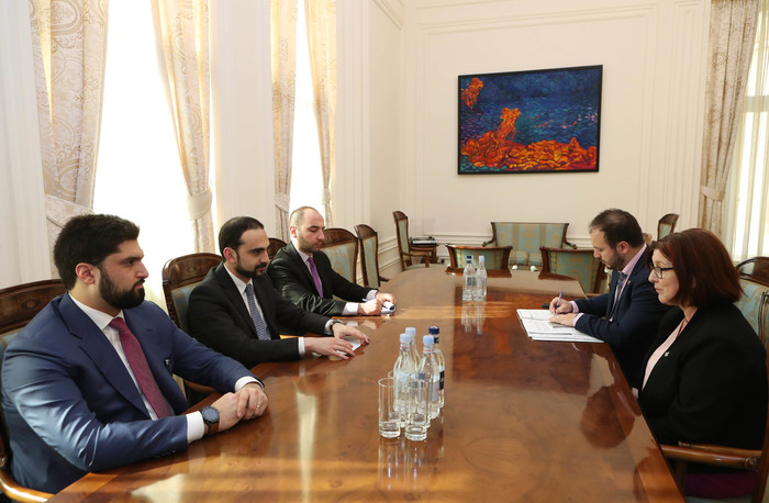 Փոխվարչապետ Տիգրան Ավինյանն ընդունել է Կանադայի դեսպանին