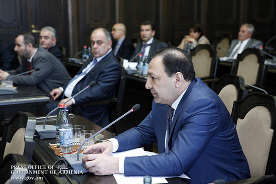 Կառավարությունն առաջարկում է Ազգային Ժողովի վաղվա արտահերթ նիստում քննարկել հրատապ հարցեր