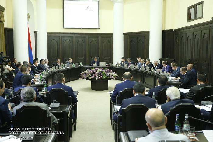 Վարչապետը հանձնարարել է աջակցություն ցուցաբերել տարերային աղետներից տուժած համայնքների հողօգտագործող