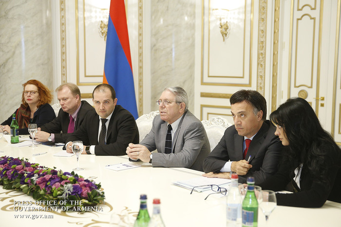 Վարչապետն ընդունել է ԵԽԽՎ մոնիթորինգի հանձնաժողովի Հայաստանի հարցերով համազեկուցողներին