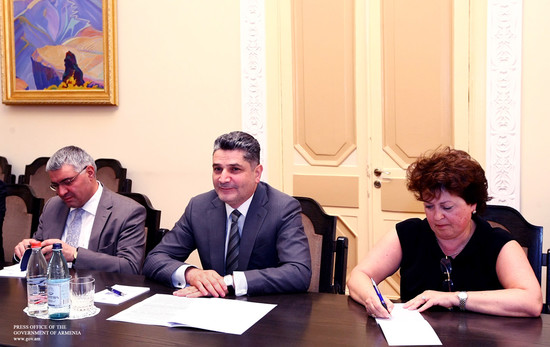 Տիգրան Սարգսյանն ընդունել է Միացյալ Թագավորության ԱԳՆ Եվրոպական հարցերով պետական նախարարին