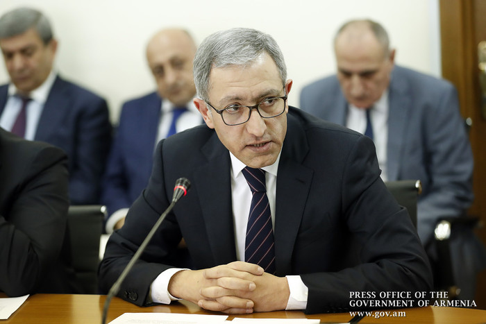Վարչապետն այցելել է ՀՀ էներգետիկ ենթակառուցվածքների և բնական պաշարների նախարարություն