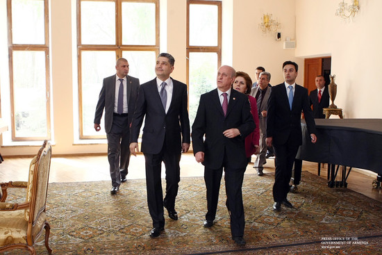 Տիգրան Սարգսյանը ծանոթացել է օպերայի և բալետի ազգային ակադեմիական թատրոնի վերազինման աշխատանքներին