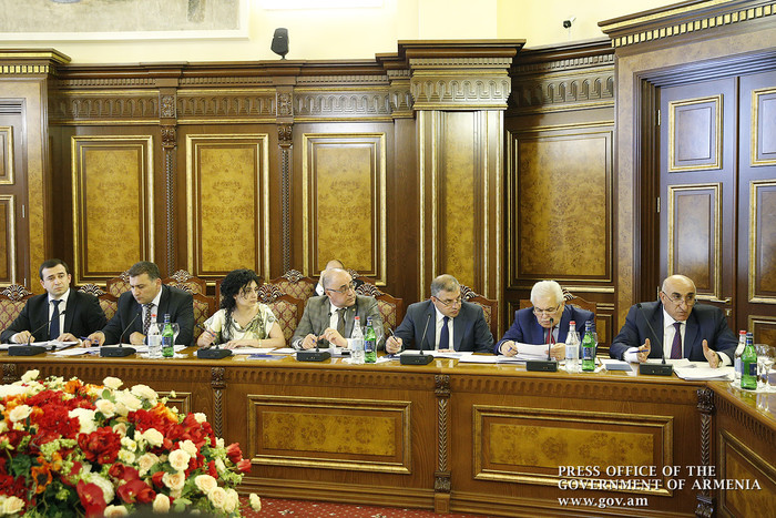 Կառավարությունում քննարկվել են Արարատի և Արմավիրի մարզերի զարգացման ներդրումային նոր ծրագրերը