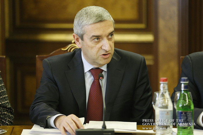 Կարեն Կարապետյանը գերատեսչությունների ղեկավարներին հանձնարարել է եռամսյակը մեկ հանրությանը ներկայացն