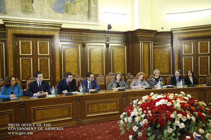 Կարեն Կարապետյանը ՎԶԵԲ-ի և «Ամբեր Կապիտալ»-ի ներկայացուցիչների հետ քննարկել է նորաստեղ հիմնադրամի գո