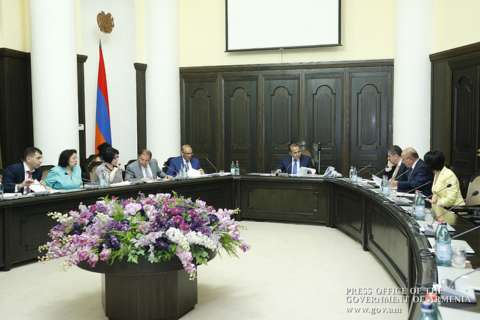 Կառավարությունում քննարկվում են ՀՀ պետական բյուջեից կատարվելիք ծախսերի ֆինանսավորման 2016-2018 թթ. կ