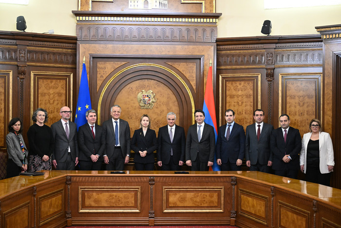 ՀՀ փոխվարչապետերն ընդունել են Եվրոպական ներդրումային բանկի փոխնախագահին