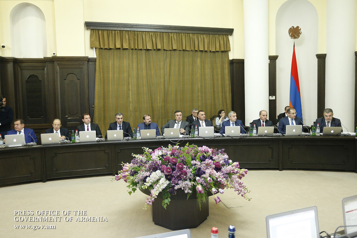 Կարեն Կարապետյանը հանձնարարել է  վերհանել վառելանյութերի ոլորտում առկա խնդիրները և մշակել դրանք կանխ