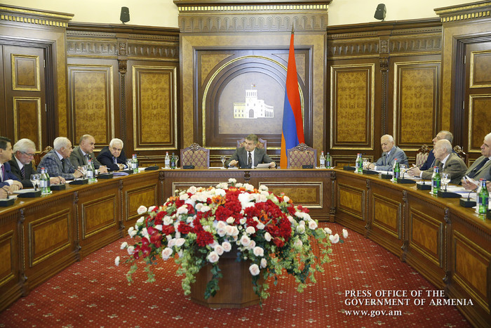 Վարչապետն ընդունել է շինարարության և ճարտարապետության ոլորտի ներկայացուցիչներին