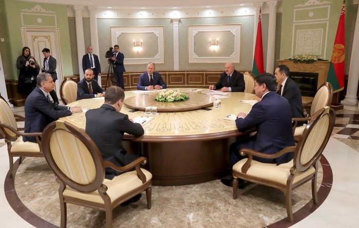 Առաջին փոխվարչապետի պաշտոնակատար Արարատ Միրզոյանը Մինսկում մասնակցել է Եվրասիական միջկառավարական խոր