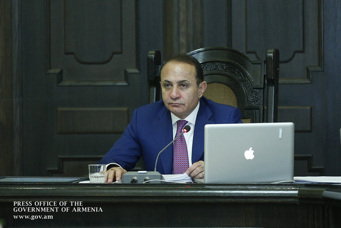 Վարչապետը հորդորել է լինել հետևողական դեղերի շուկայում գնագոյացման գործընթացների նկատմամբ
