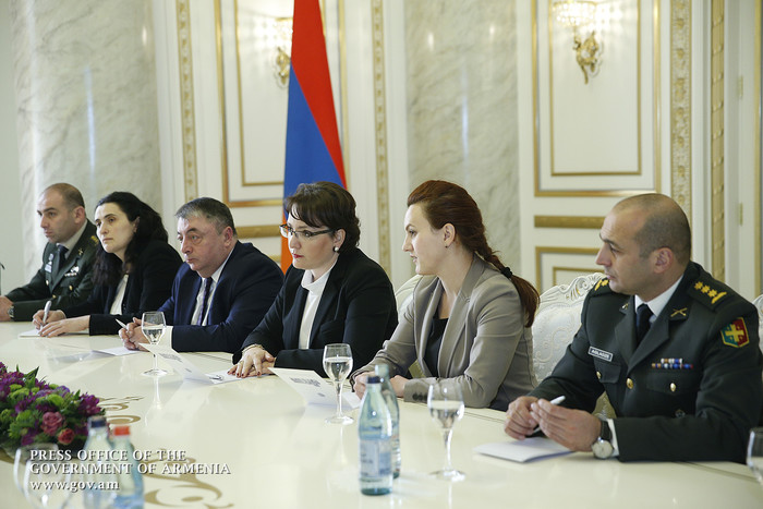 Վարչապետ Աբրահամյանն ընդունել է Վրաստանի պաշտպանության նախարարի գլխավորած պատվիրակությանը