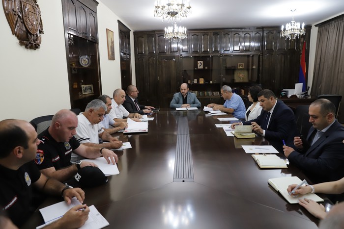 Արայիկ Հարությունյանի գլխավորությամբ Գյումրիում քննարկվել է Համահայկական ամառային 8-րդ խաղերի կազմակ