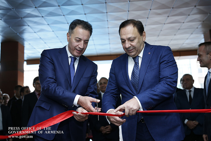 Վարչապետը մասնակցել է «Պանարմենիան Էքսպո 2015» միջազգային ցուցահանդեսի բացմանը