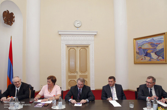 Տիգրան Սարգսյանն ընդունել է միջազգային դիտորդական առաքելության պատվիրակությանը