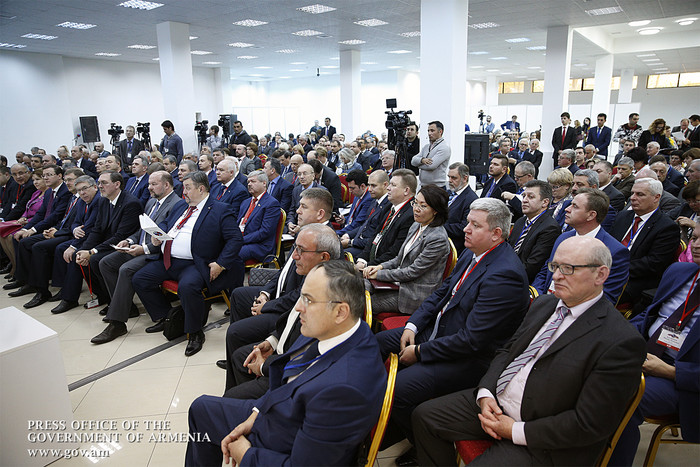 Վարչապետը ներկա է գտնվել Հայ-ռուսական միջտարածաշրջանային 4-րդ համաժողովի բացմանը