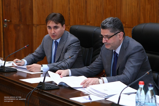 Շարունակվում է ՀՀ պետական կառավարման մարմինների կիսամյակային գործունեության հաշվետվությունների քննար