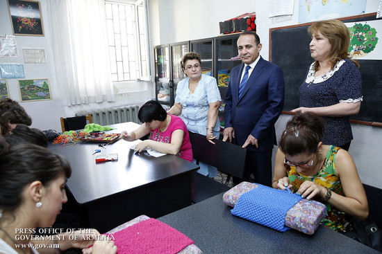 Վարչապետն այցելել է մտավոր խնդիրներ ունեցող երեխաների խնամքի կենտրոն