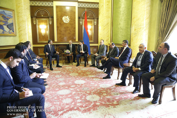 Վարչապետն ու ԱՄԷ արտաքին գործերի և միջազգային համագործակցության նախարարը քննարկել են հայ-էմիրաթական 