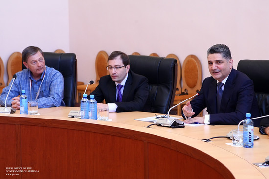 Տիգրան Սարգսյանը հանդիպել է «Էրնսթ ընդ Յանգ» գլոբալ կազմակերպության հայազգի բարձրաստիճան ներկայացուց
