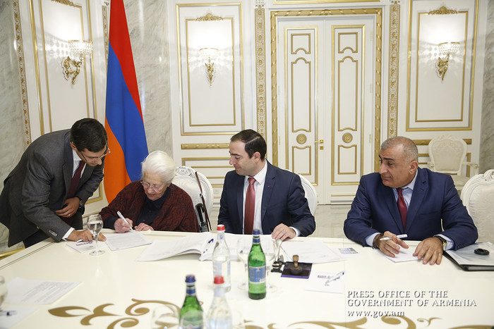 Սաթենիկ Թելֆեջյանը ժառանգություն ստացած հողատարածքը նվիրաբերել է Խարբերդի մանկատանը