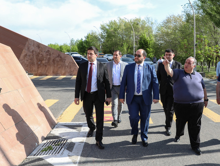 Արայիկ Հարությունյանը ծանոթացել է Կարեն Դեմիրճյանի անվան մարզահամերգային համալիրի բարեկարգման աշխատա
