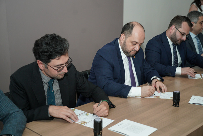 Արայիկ Հարությունյանը ներկա է գտնվել «Աշխարհահռչակ հայեր. Արտեմ Պատապուտյան» թեմայով նամականիշի մարմ