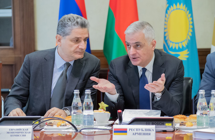 Փոխվարչապետ Մհեր Գրիգորյանը նախագահում է ԵԱՏՀ խորհրդի հերթական նիստը