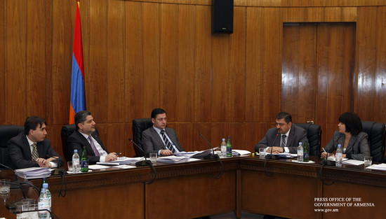Սկսվել է ՀՀ նախարարությունների 2010թ. գործունեության հաշվետվությունների քննարկումը