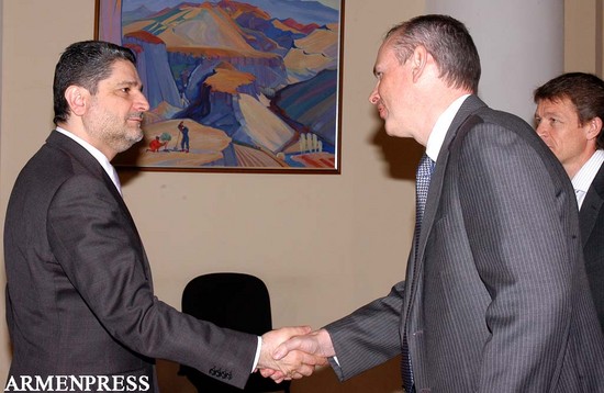Պաշտոնական լրահոս
