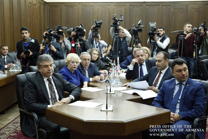 ՀՀ վարչապետի ելույթը ՀՀ Ազգային ժողովի մշտական հանձնաժողովների համատեղ նիստում՝ «ՀՀ  2018 թ. պետական