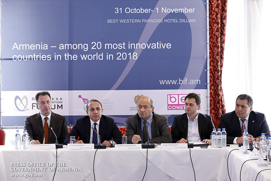 Իրականացվում են բազմաթիվ ծրագրեր, որոնք ուղղված են ՀՀ-ում ժամանակակից ինովացիոն ենթակառուցվածքների ն