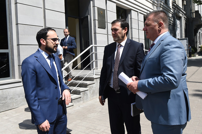Փոխվարչապետ Տիգրան Ավինյանը շրջայց է կատարել Տրանսպորտի, կապի և տեղեկատվական տեխնոլոգիաների նախարարո