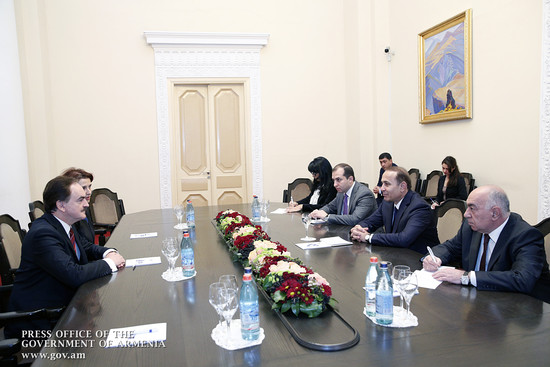 Վարչապետը հրաժեշտի հանդիպում է ունեցել ՀՀ-ում Լեհաստանի դեսպանի հետ