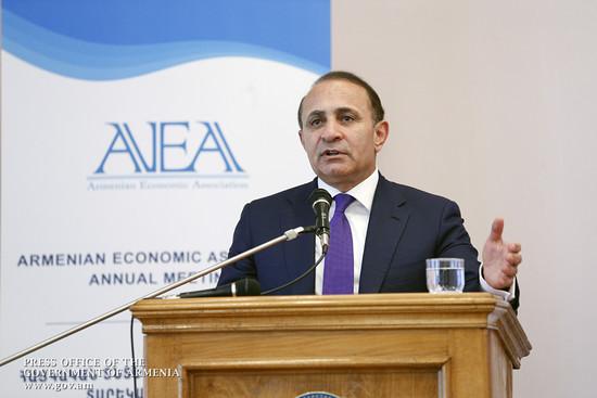 Վարչապետի մասնակցությամբ մեկնարկել է Հայկական տնտեսագիտական միության տարեկան գիտաժողովը