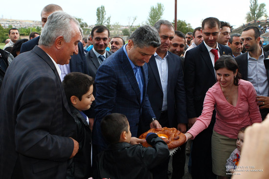 Վարչապետն այցելել է Արագածոտնի մարզ