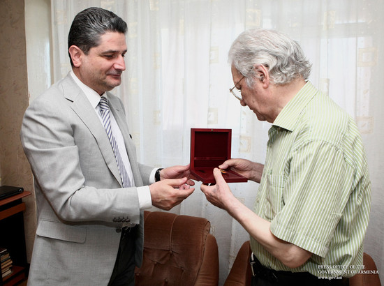 Տիգրան Սարգսյանն այցելել է Արամայիս Սահակյանին